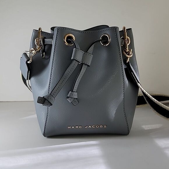 Marc Jacobs The Leather Bucket Bag In Slate Blue Crossbody - Picture 3 of 10